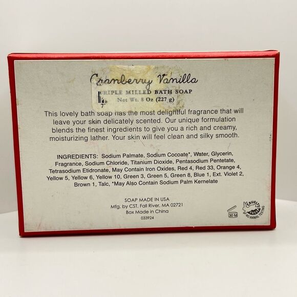 🦋$8 ~ Cranberry Vanilla ~ Triple Milled Bath Soap ~ New in Box ~ 8 Oz - Picture 3 of 5